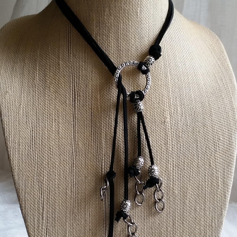 Suede Cord Silver Tone Bead/Chains Lariat necklace